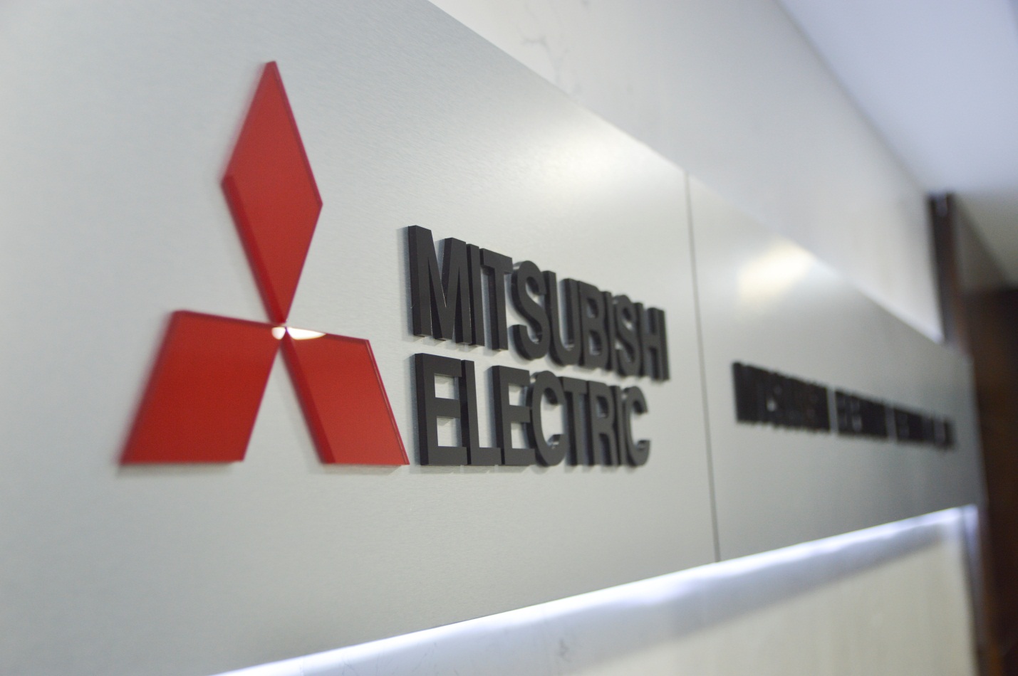 Thiết kế nội thất văn phòng và cung cấp sản phẩm nội thất Công Ty Mitsubishi