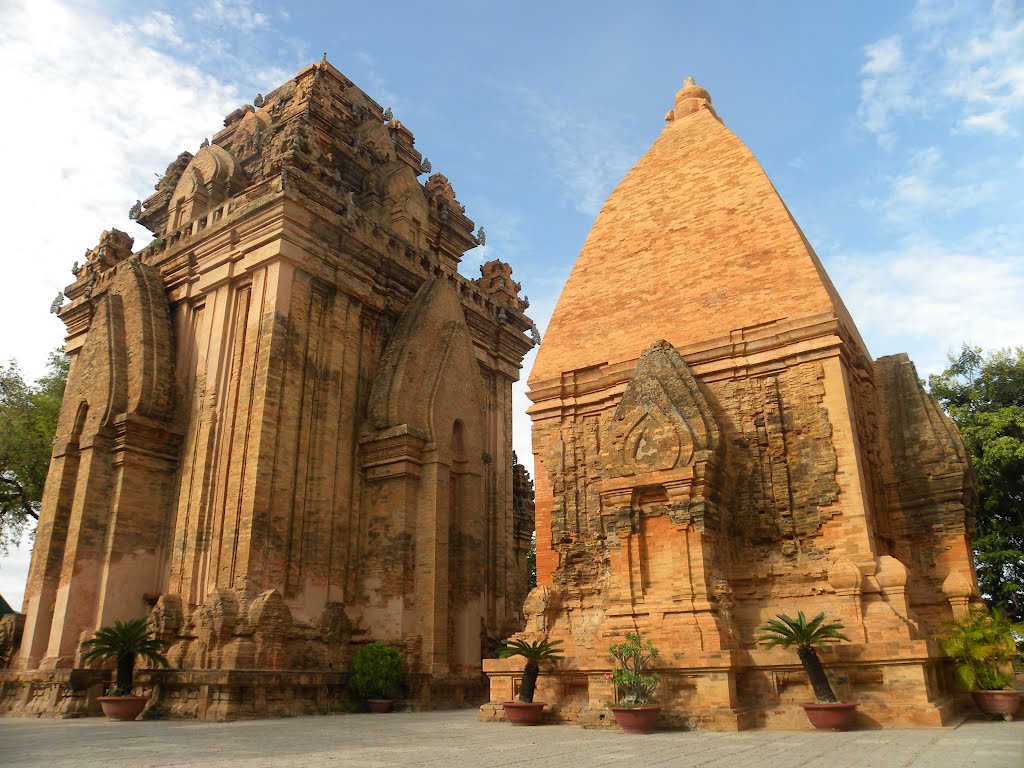 Tháp bà Ponagar