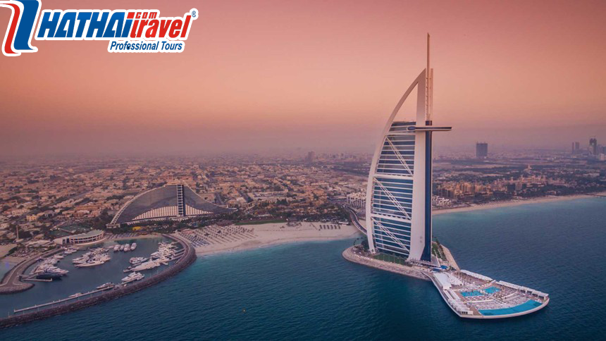  Khách sạn 7 sao hình cánh buồm Burj Al Arab