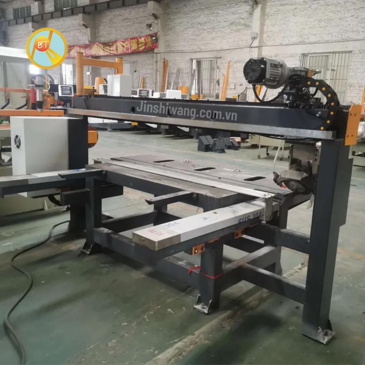 Máy cắt cắt cầu gạch đá Baotao C1-E1200 1 đĩa cắt khổ 1m2