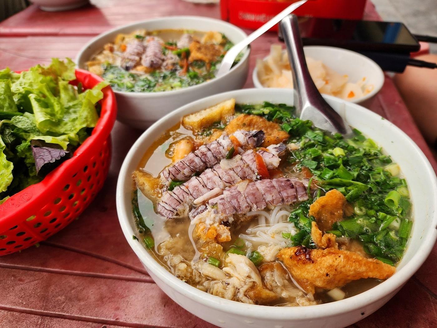Ẩm thực Hạ Long