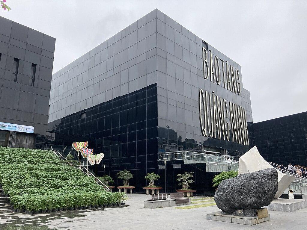 Điểm tham quan đẹp ở Hạ Long