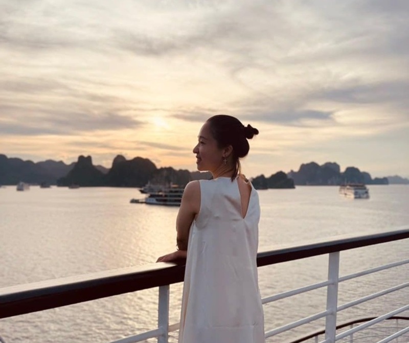 tour ngắm hoàng hôn Hạ Long