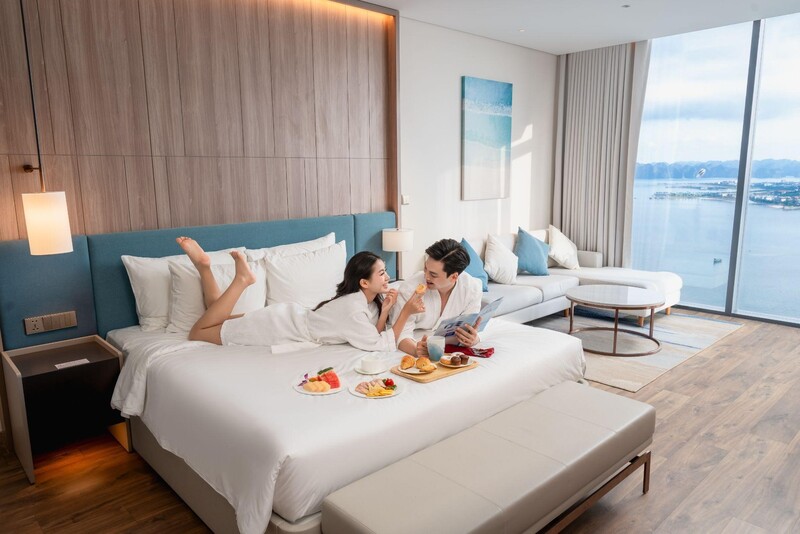 khách sạn Hạ Long mùa lễ hội