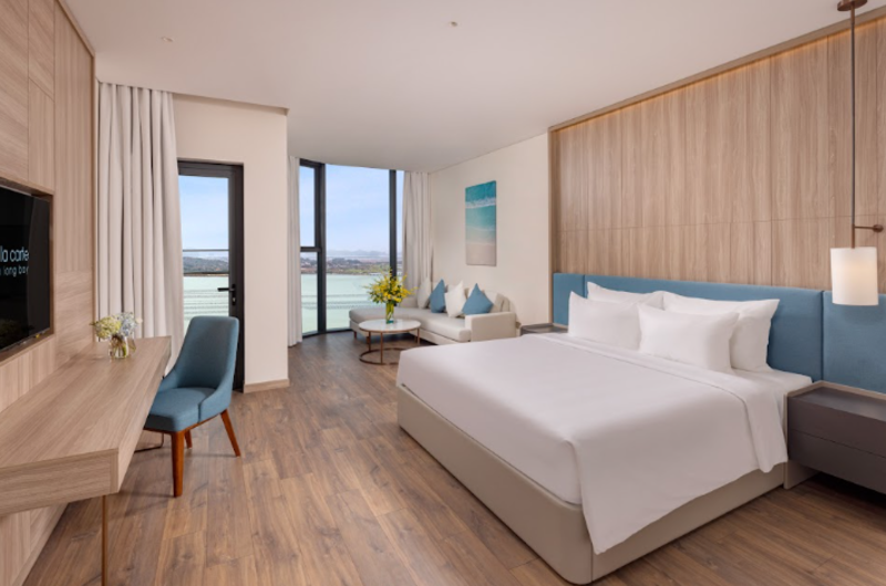 À La Carte Hạ Long