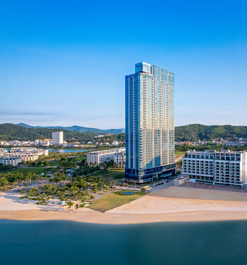  À La Carte Hạ Long Bay