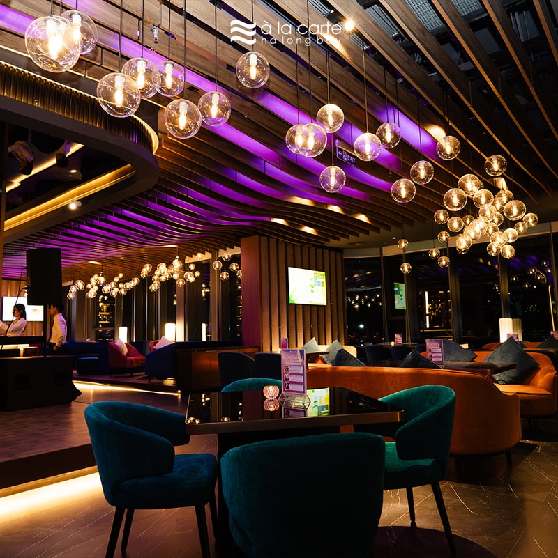 tổ chức cầu hôn tại Hạ Long