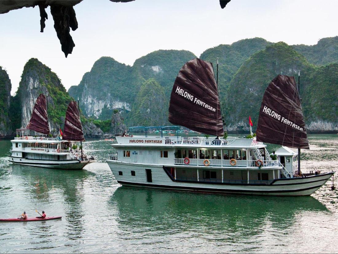 Halong Fantasea Cruise - 3 days 2 night on boat