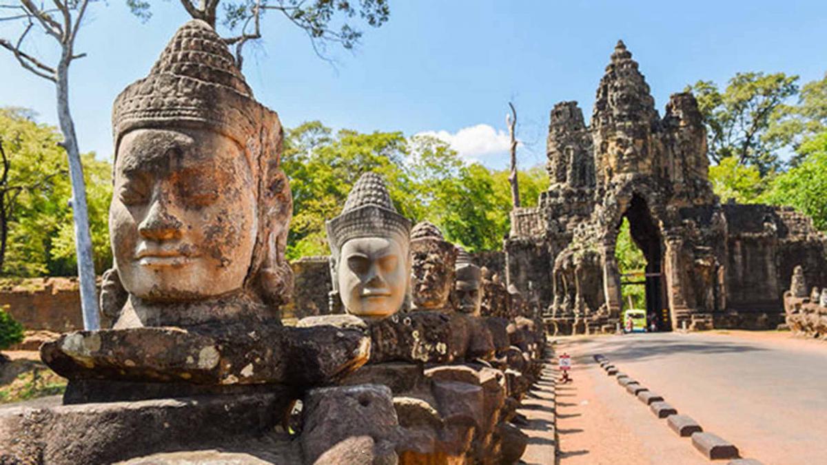 Siem Reap – Angkor Thom & Angkor Wat Temple