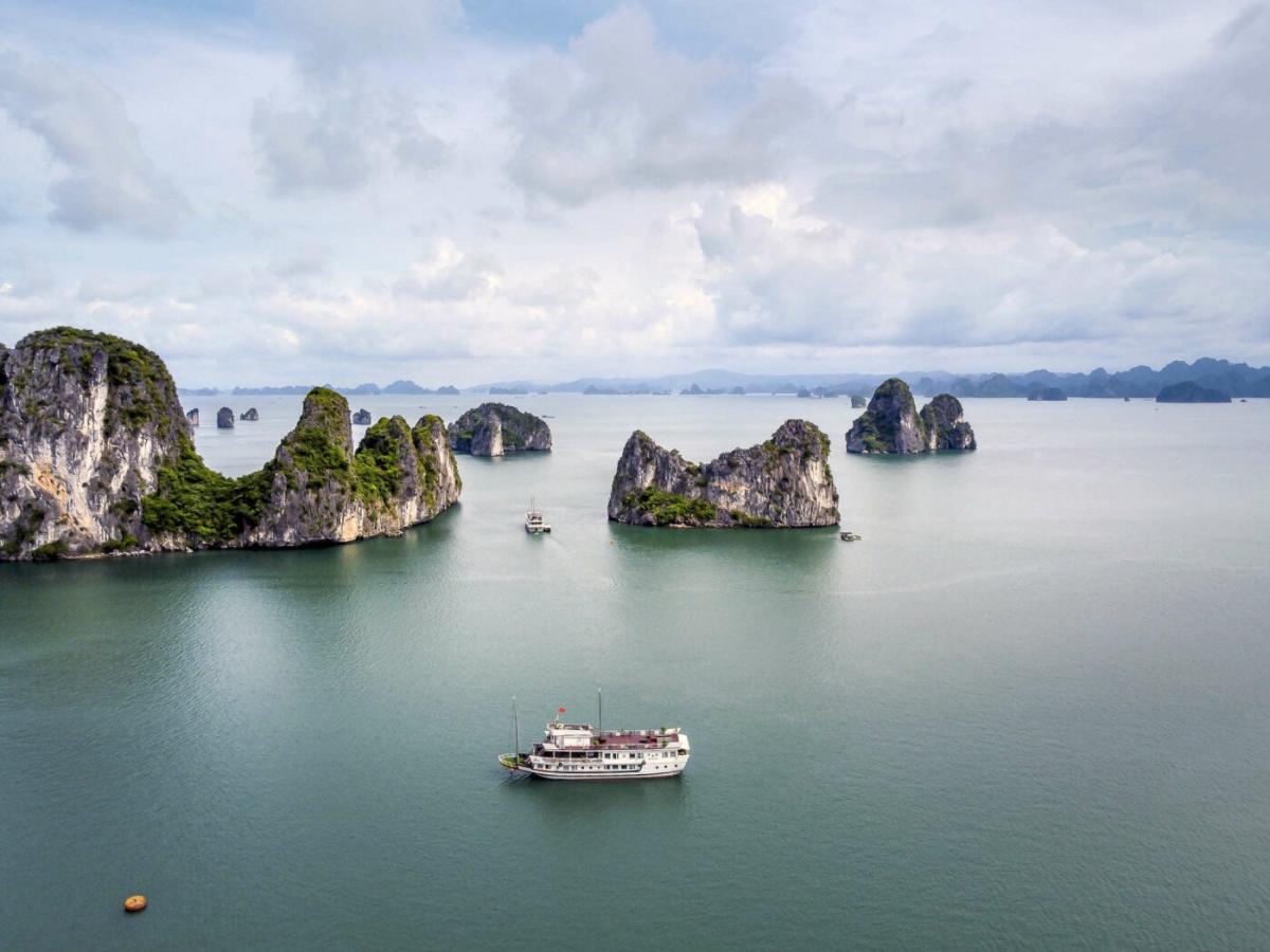 Three Countries with island (Vietnam, Cambodia, Thailand)